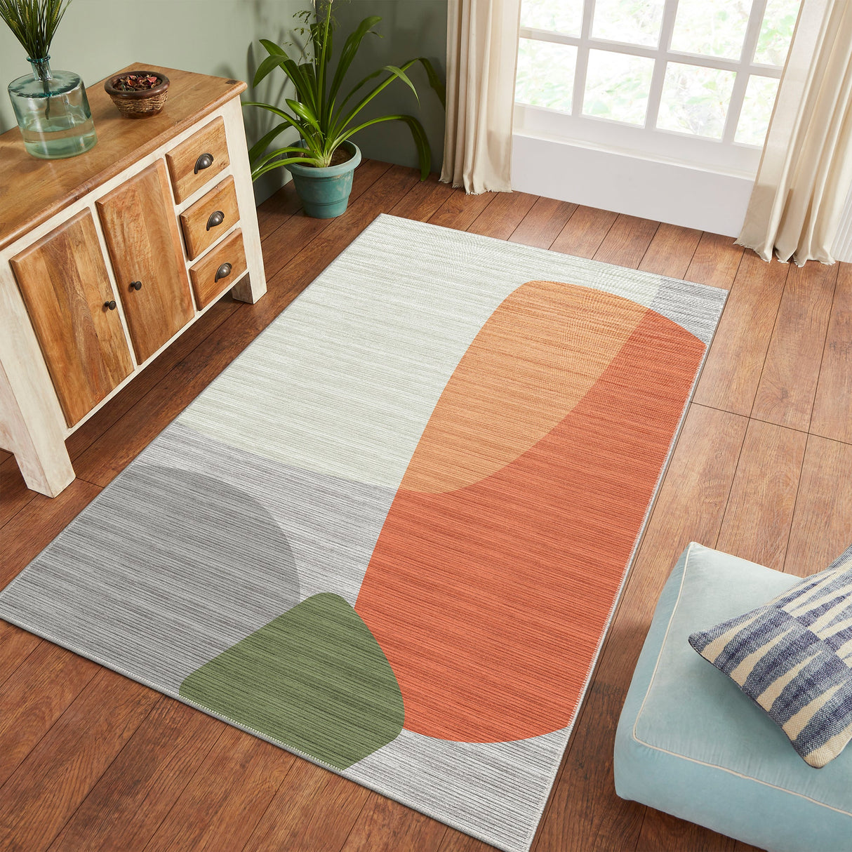 Fiora Area Rug