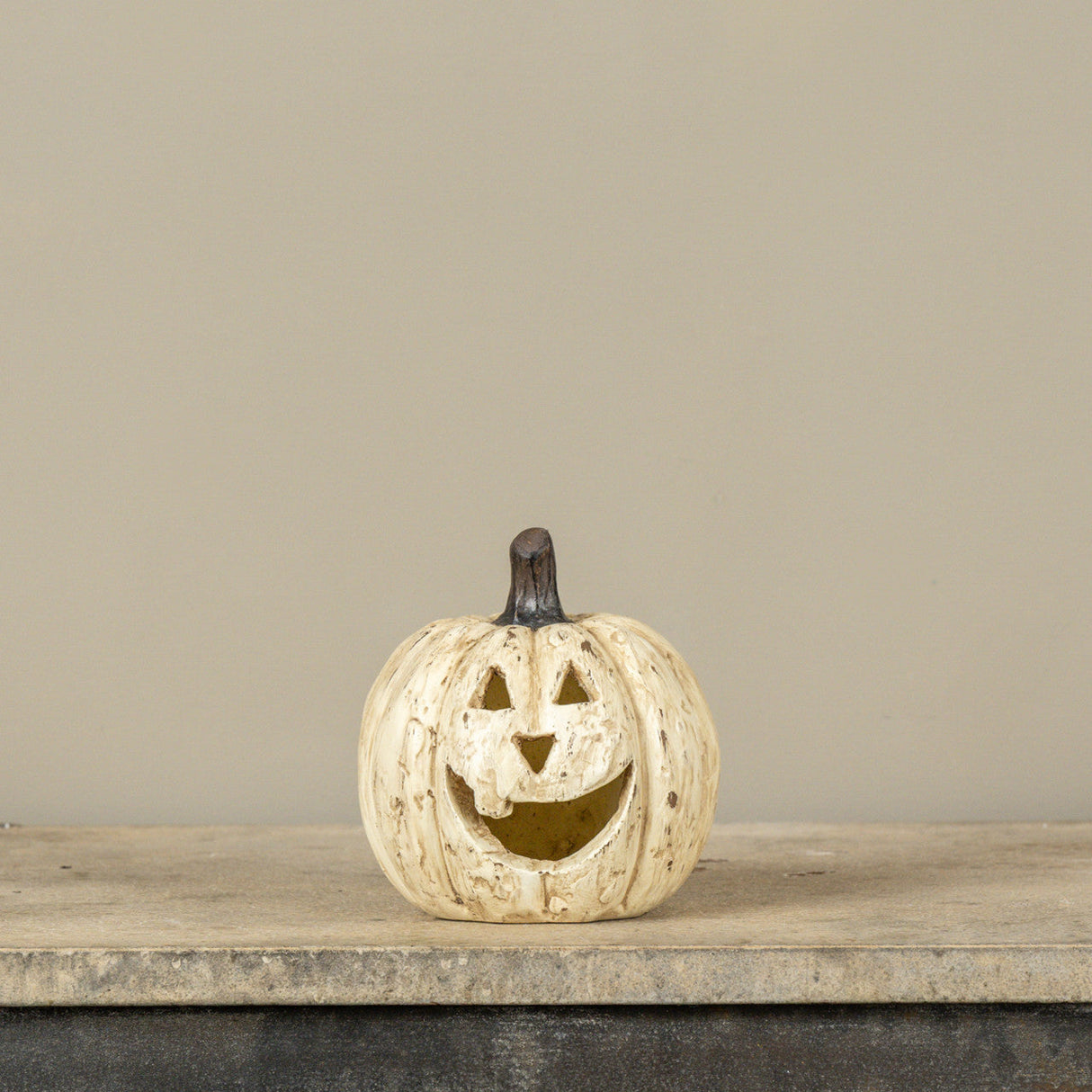 WHITE BIG MOUTH PUMPKINS