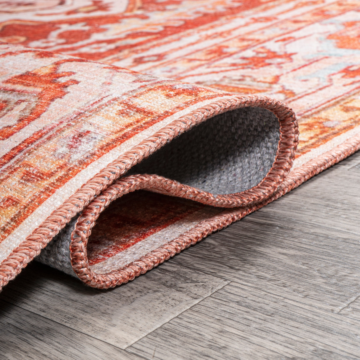 Asa Ornate Medallion Machine-Washable Round Area Rug