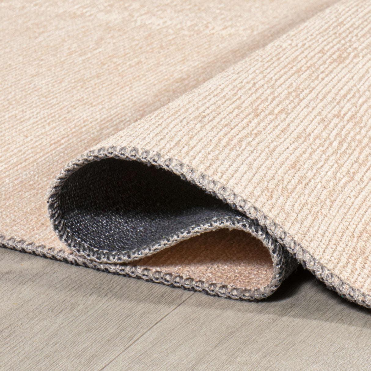 Demie Minimalist Circle Machine-Washable Area Rug