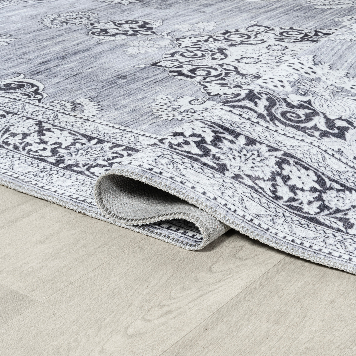Bausch Bohemian Distressed Chenille Machine-Washable Runner Rug