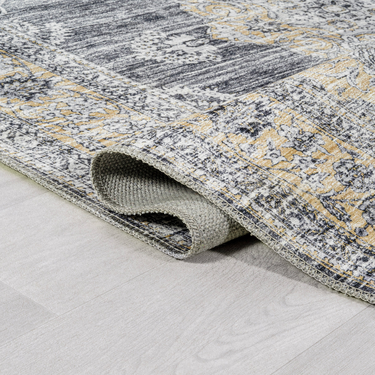 Bausch Bohemian Distressed Chenille Machine-Washable Runner Rug