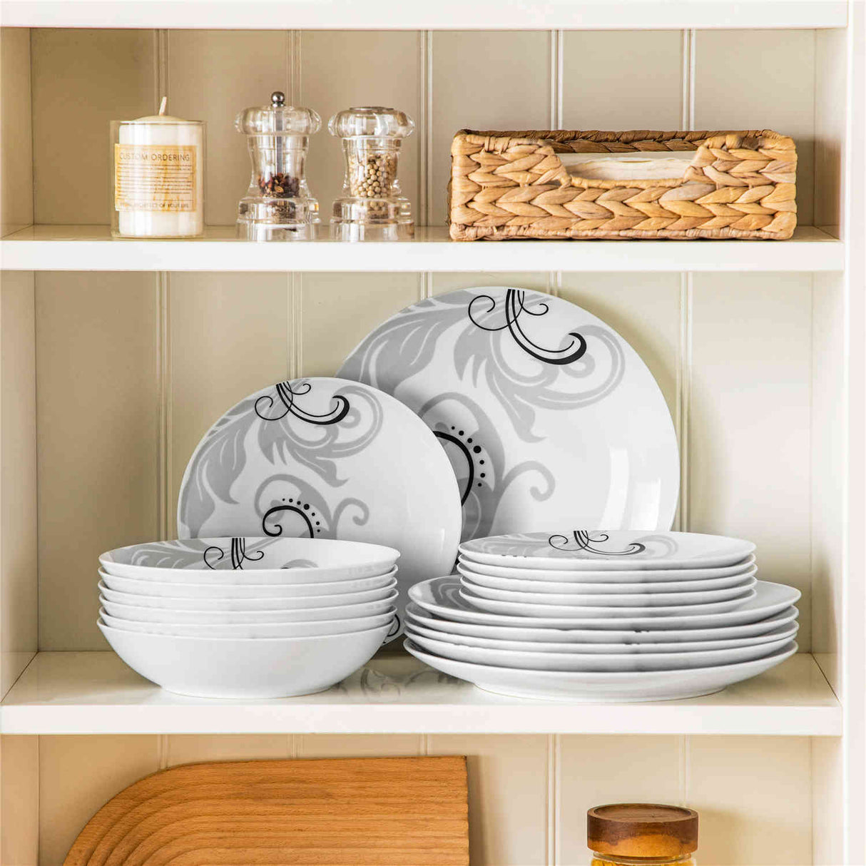 Zoey Round 18 Piece Dinnerware Set