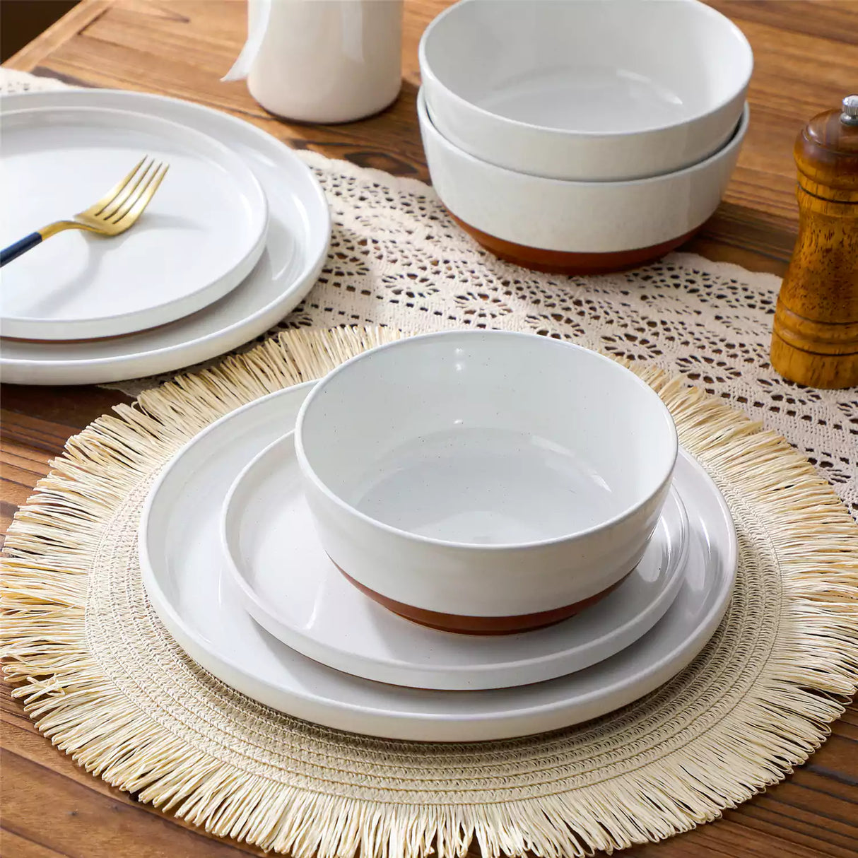 Zora 12 Piece Dinnerware Set
