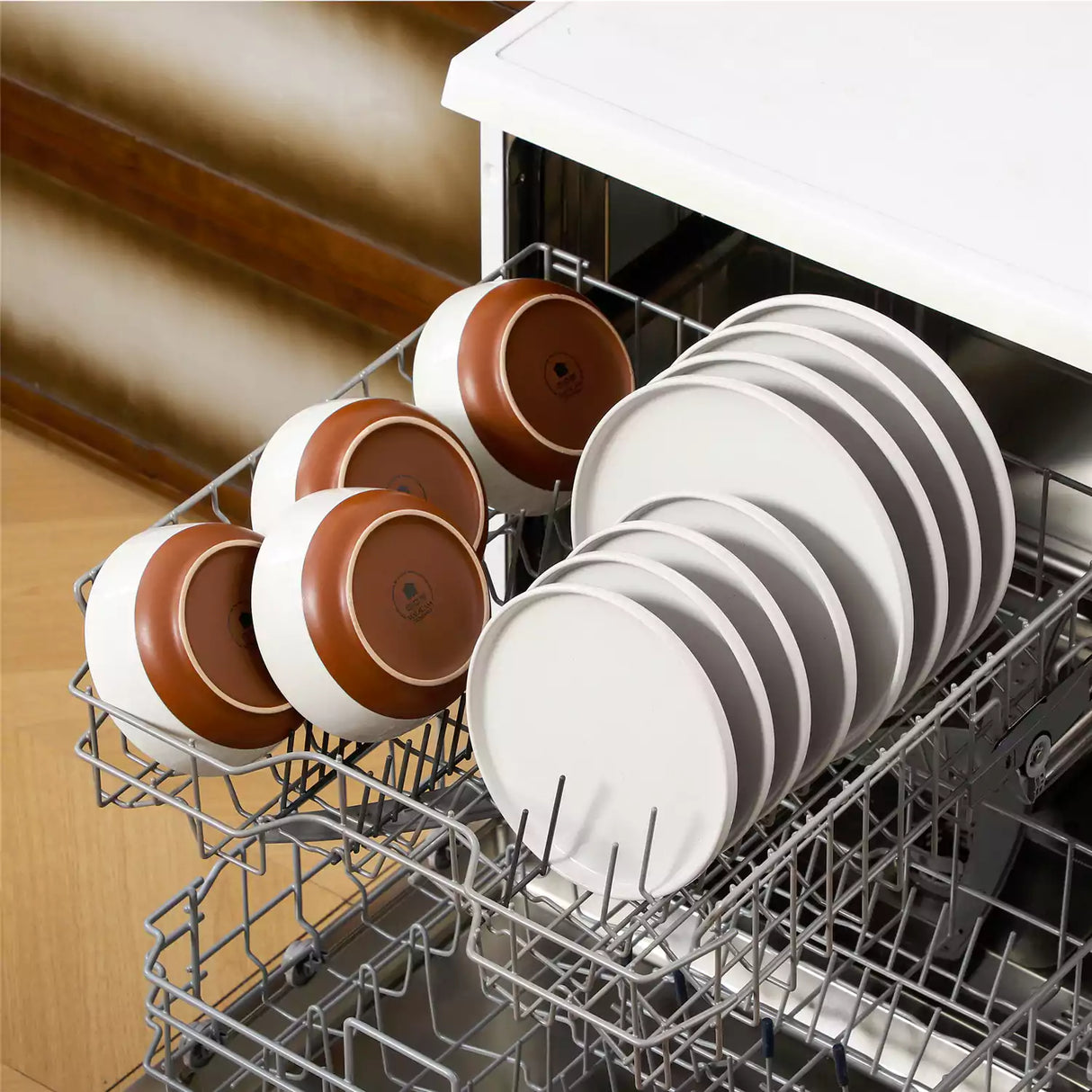 Zora 12 Piece Dinnerware Set