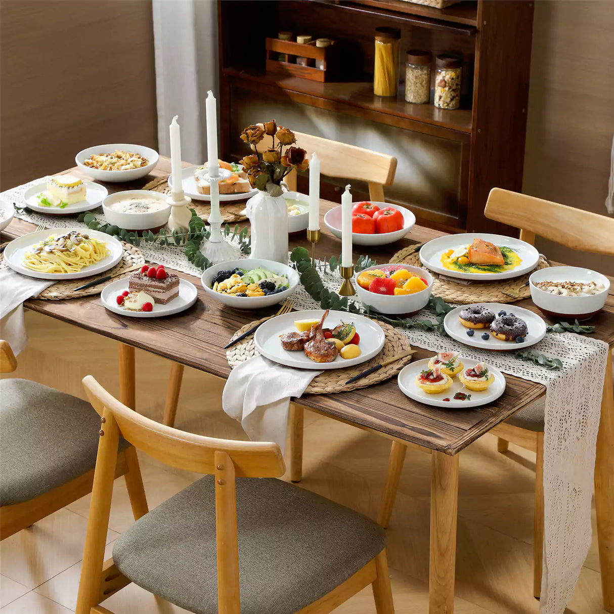 Zora 16 Piece Dinnerware Set