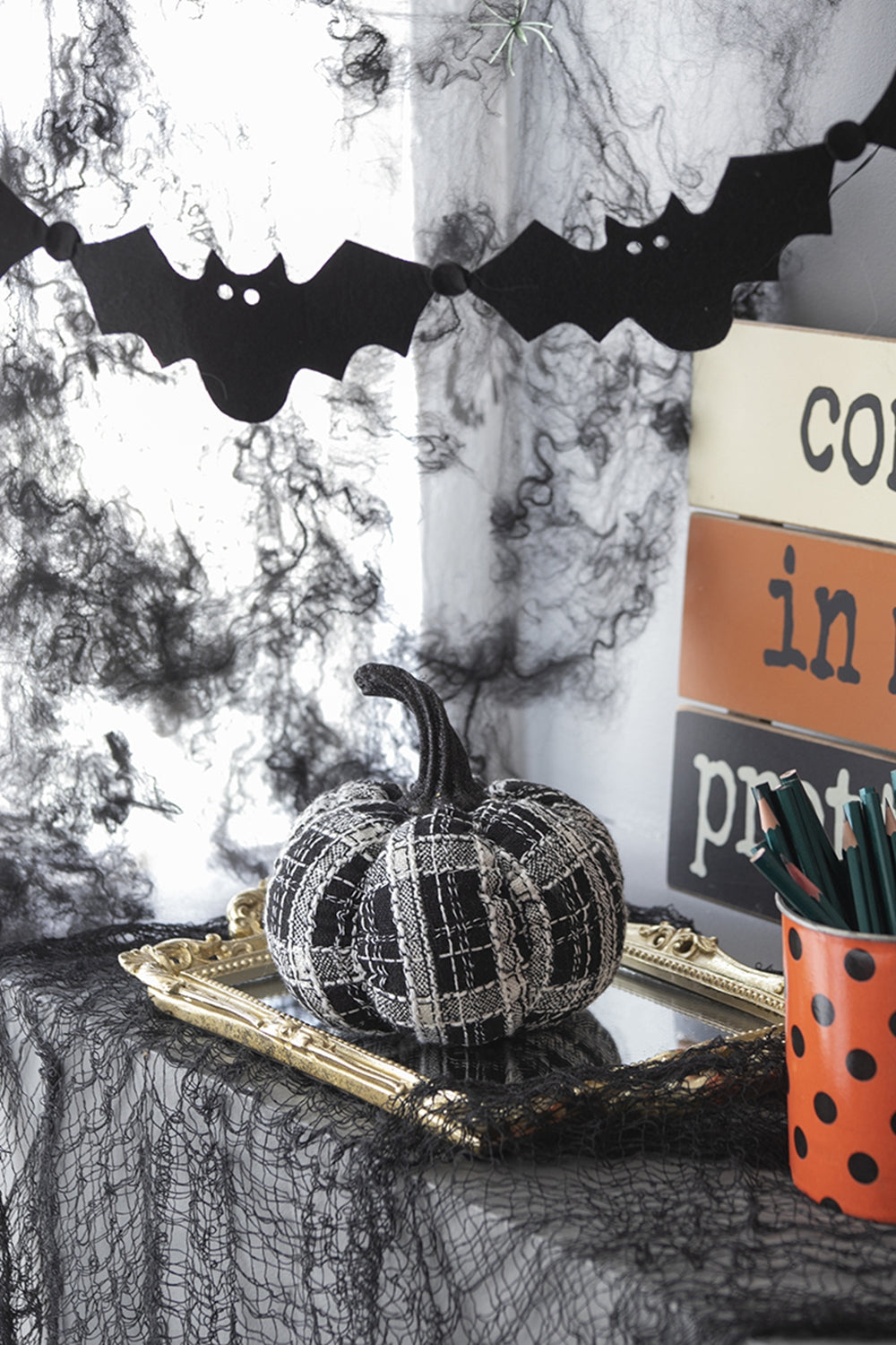 Set of 2, 7x7x7" Fabric Light