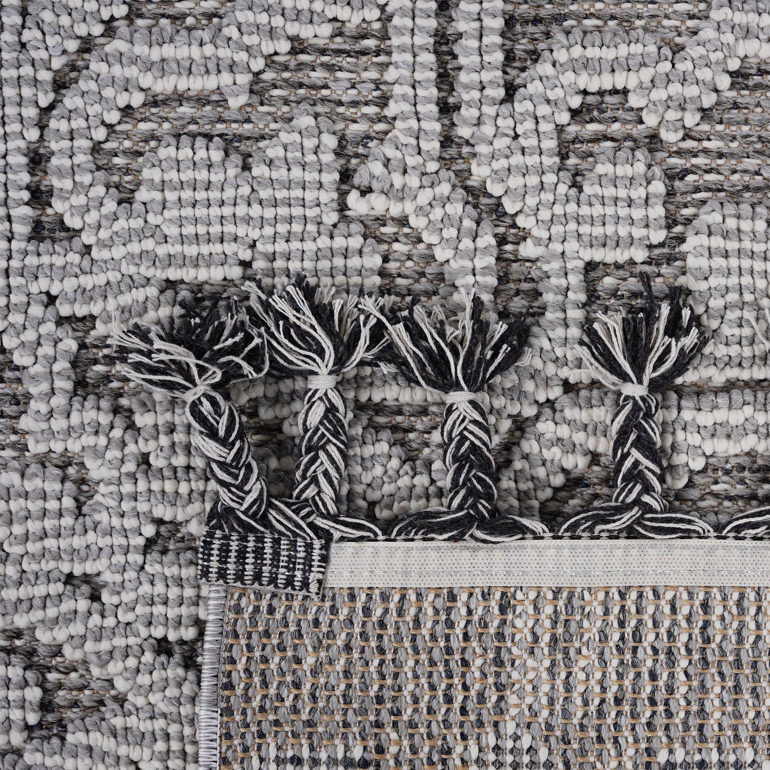 Naar guros collection medallion indoor/outdoor area rug