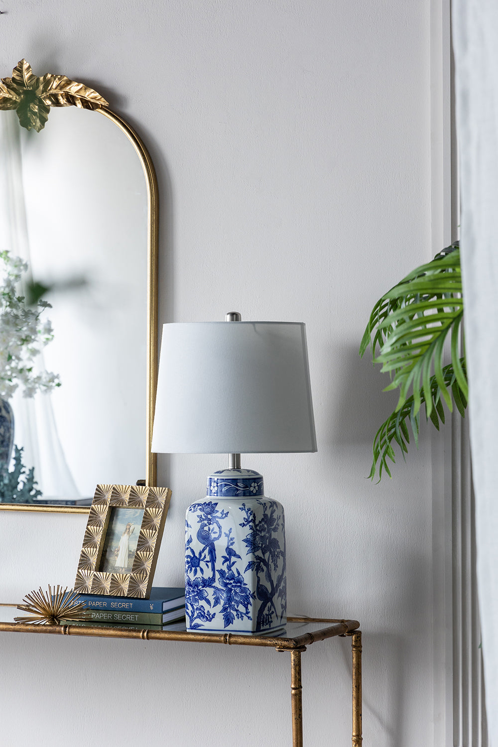 D13x25' Blue and White Ceramic Vase Lamp