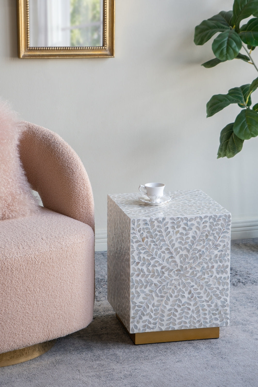 14x14x18' Square Accent Stool with White Capiz Shell Finish and Gold Pedestal Base