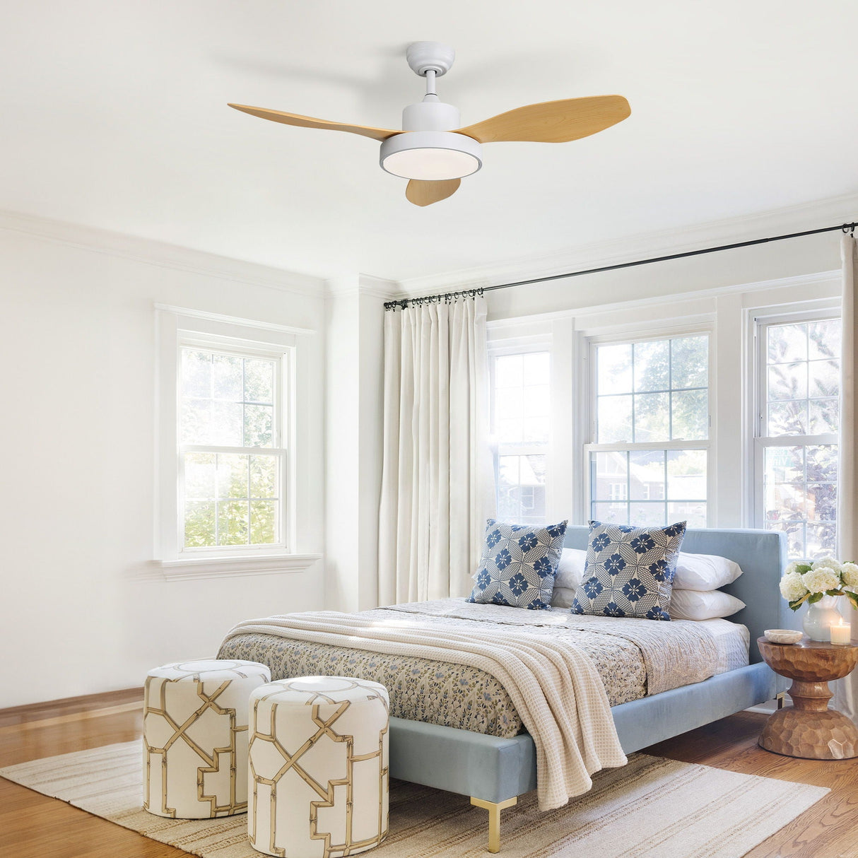 Ceiling Fan With 22W LED Light And Remote Control