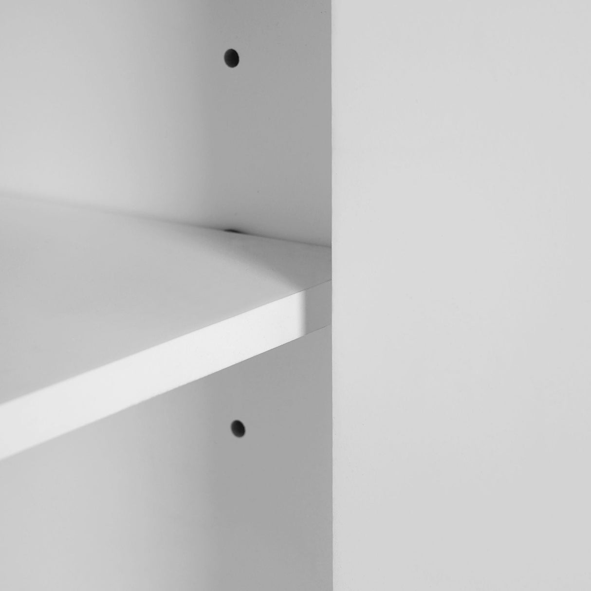 Bathroom Vanity With Integrated Sink, 2 Door Cabinet, Single Sink For Small To Medium Bathrooms