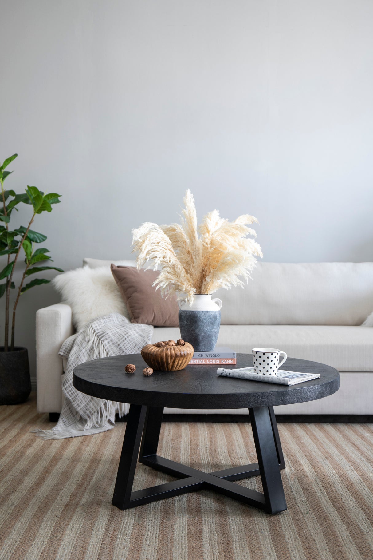 39.5x18'-Round-Coffee-Table,-Black-Coffee-Tables-and-End-Tables