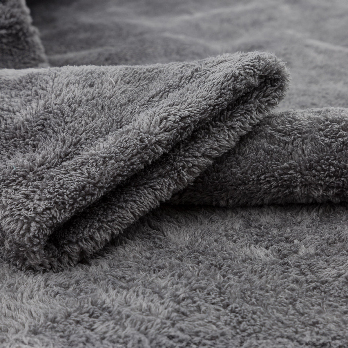 American Soft Linen Super Soft, Absorbent and Fluffy, Unisex Fleece Bathrobe