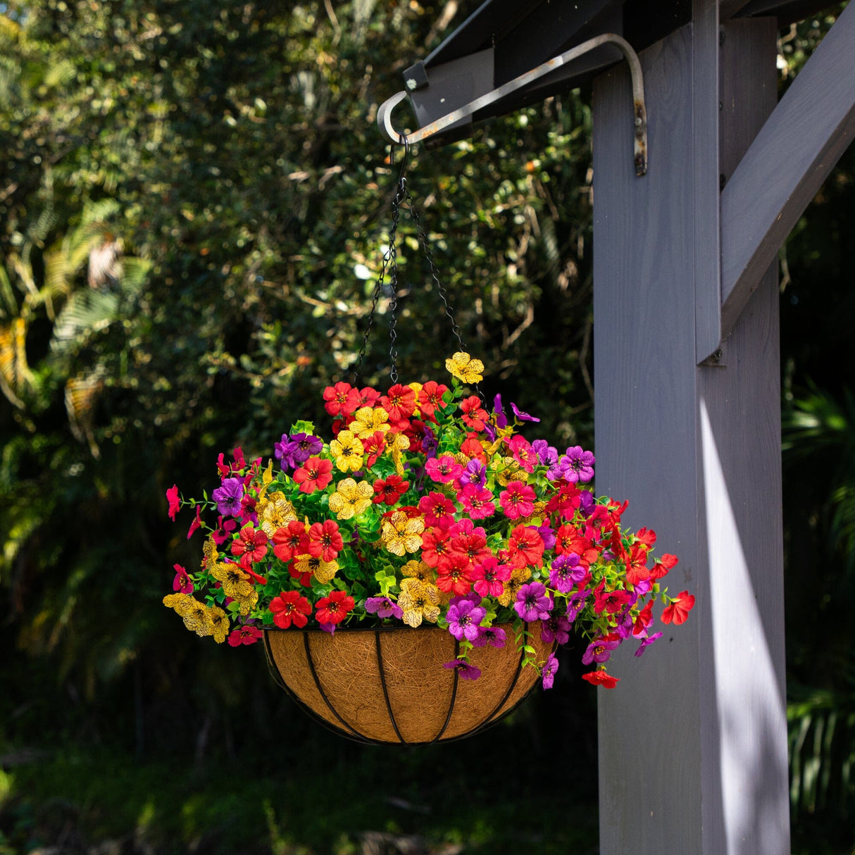 24" UV Resistant Artificial Daisy Hanging Basket DIY Kit (Indoor/Outdoor)