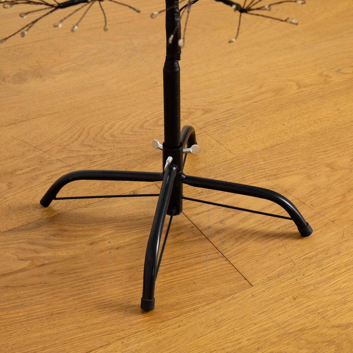 4' Pre-Lit Artificial Halloween Black Starburst Tree with 800 Fairy Warm White LED Lights