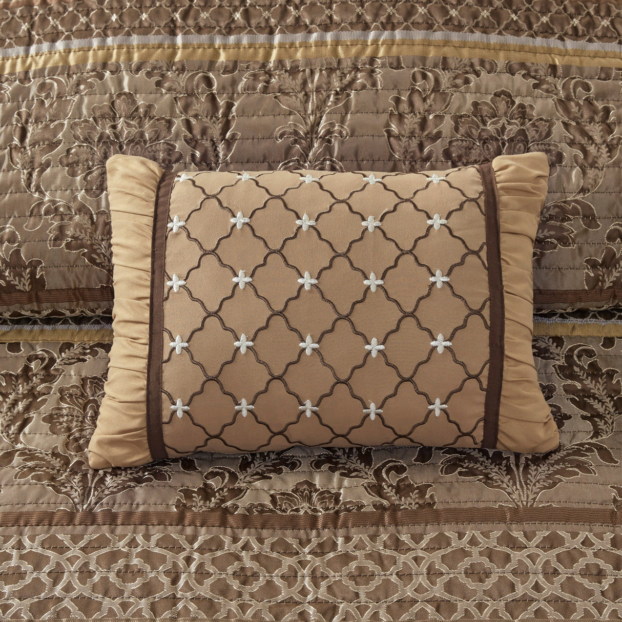 6 Piece Jacquard Quilt Set with Throw Pillows – Brown/Gold King/Cal King