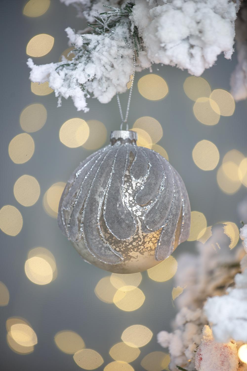 Decorative Hanging Glass Christmas Ball Ornaments - Set of 6 with Elegant Glass Design - Pearl Silver or Purple