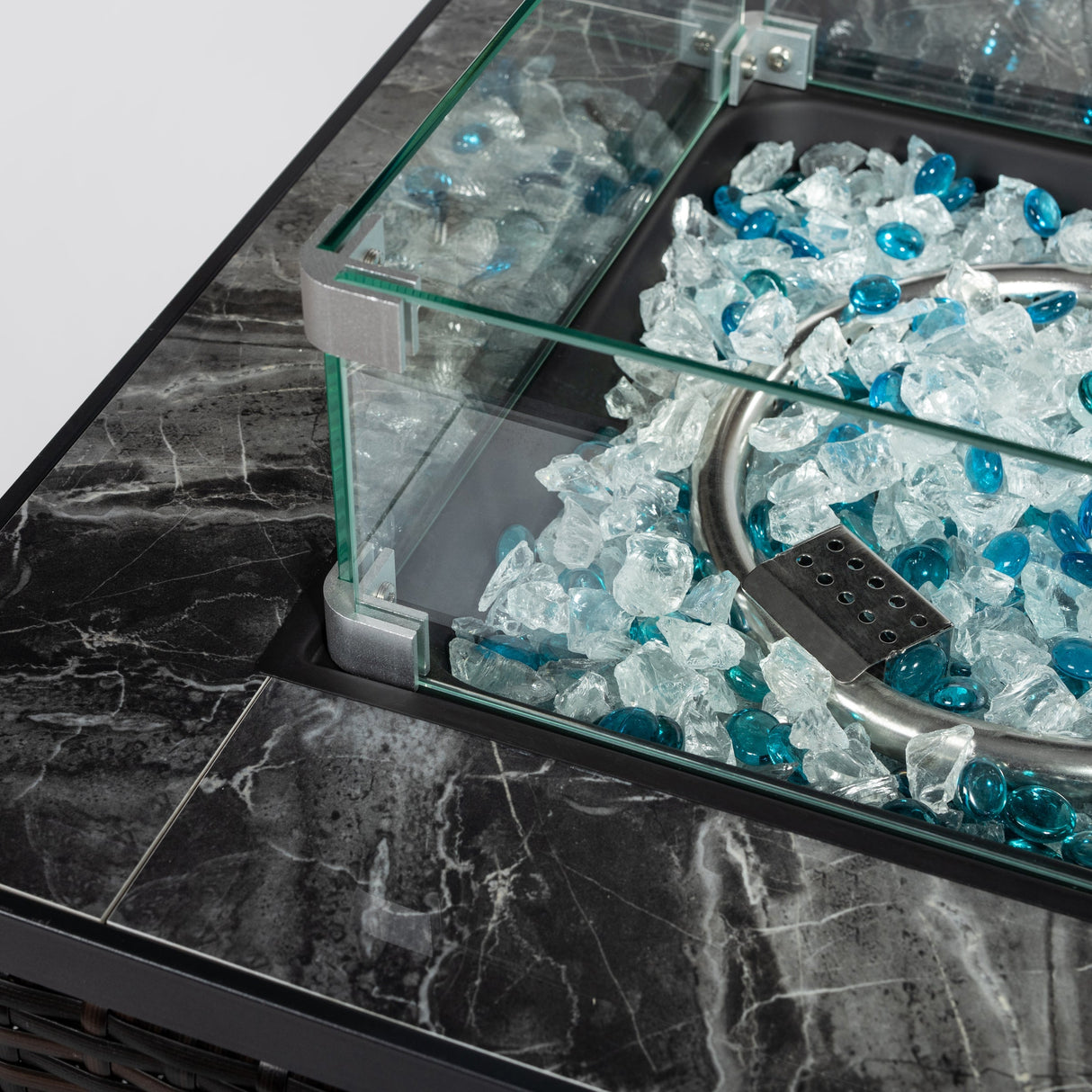 24" Propane Gas Fire Pit Table with Tile Tabletop and Wicker Base