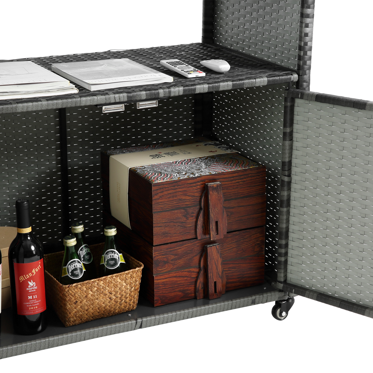 Outdoor Wicker Bar CartPatio Wine Serving Cart w/Wheels Rolling Rattan Beverage Bar Counter Table w/Glass Top for Porch Backyard Garden Poolside PartyLight brown