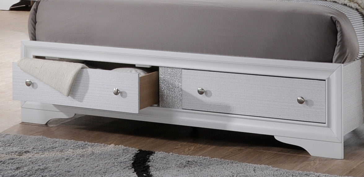 Traditional Style Queen 4-Pc Storage Bedroom Set Made with Wood in White