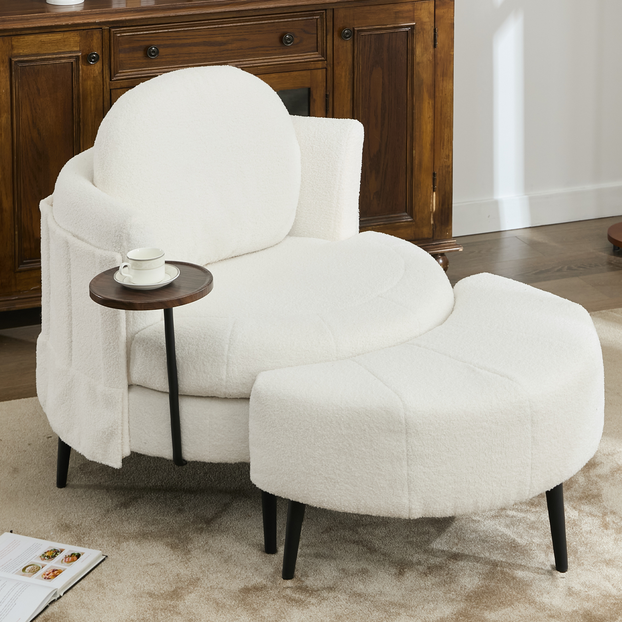 42.5' Single Sofa Chair in White