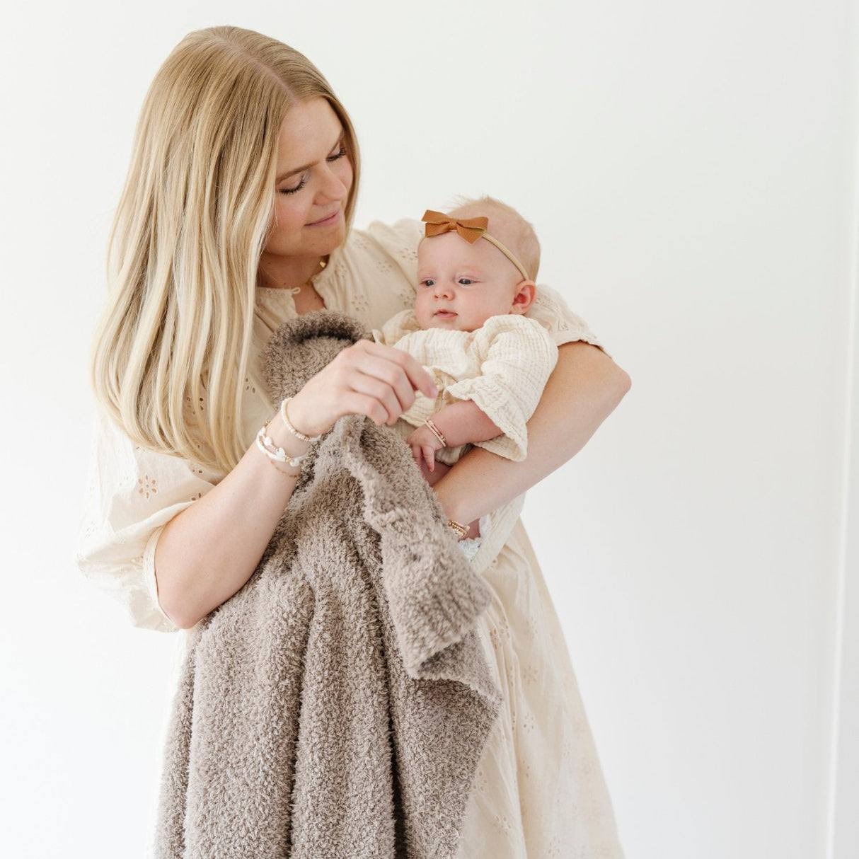 Bamboni® Receiving Blanket 30" x 40" Bamboo Rayon Blend