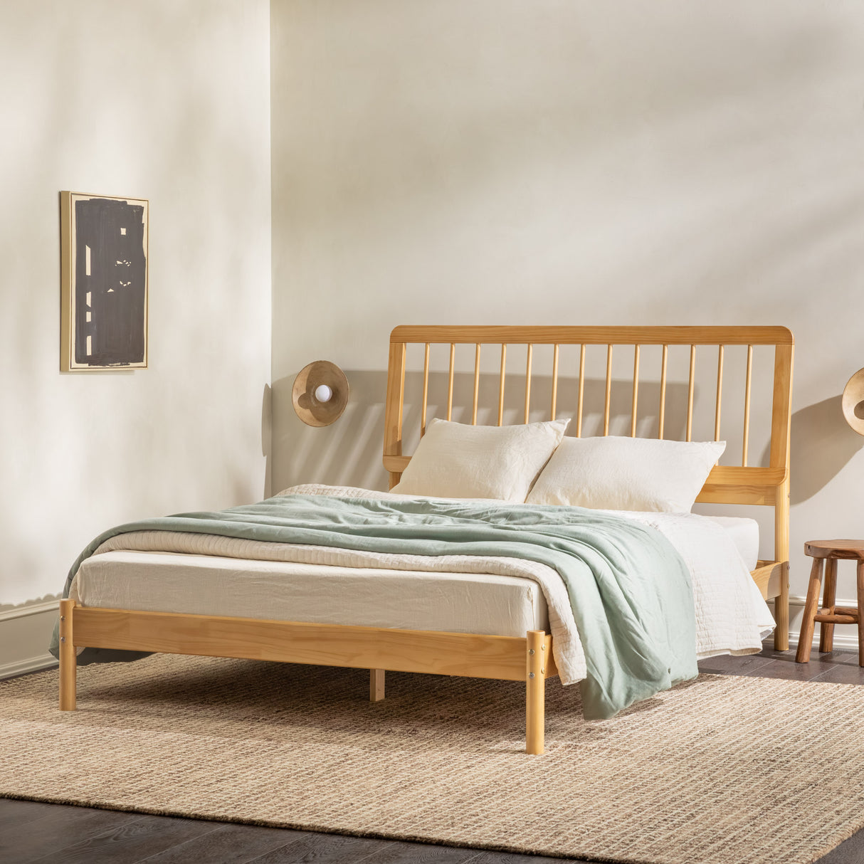 Mid-century modern solid wood queen spindle bed – natural pine