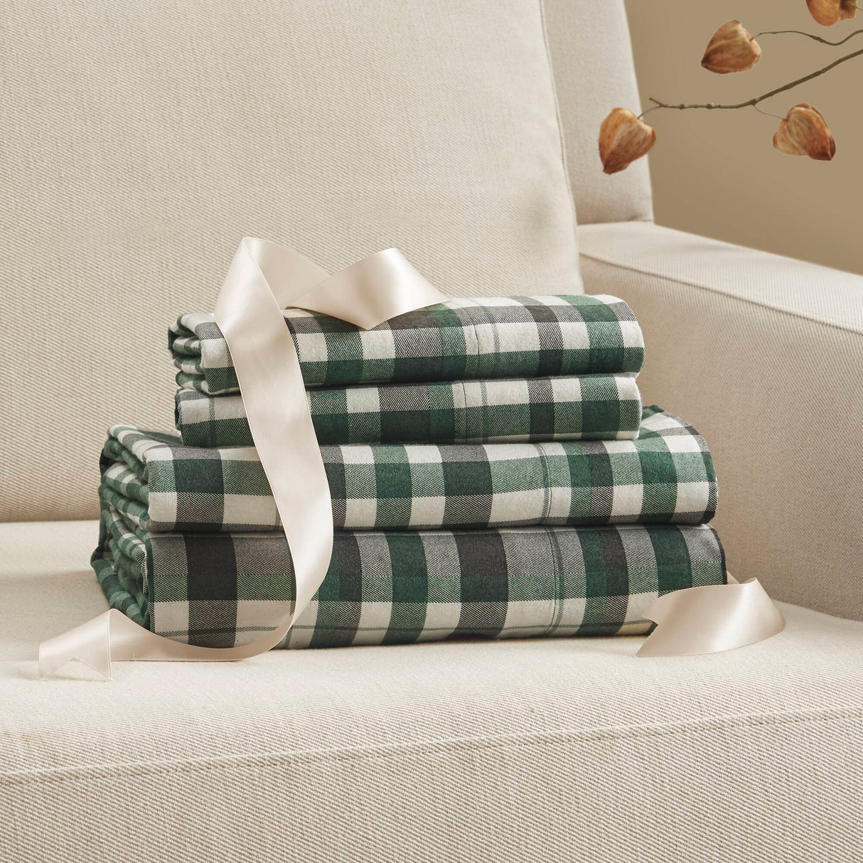 4 Pieces Queen 100% Cotton Flannel Printed Sheet Set Finton