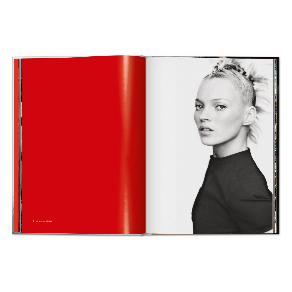 Kate Moss by Mario Testino (English)