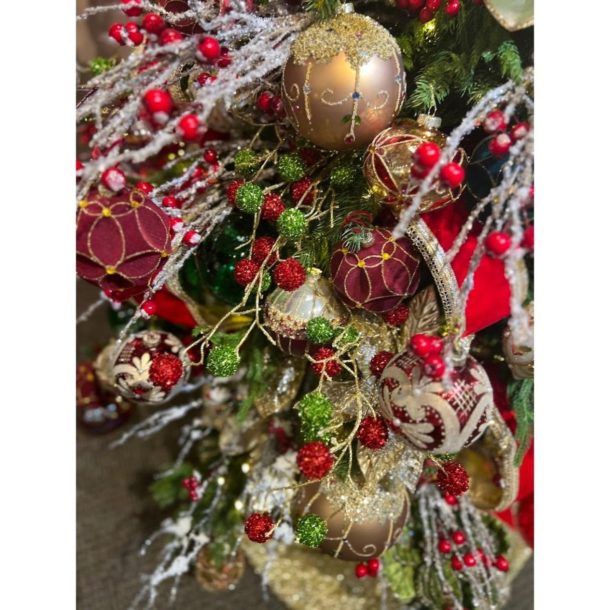31" Twig Ball Spray: Red/Gold