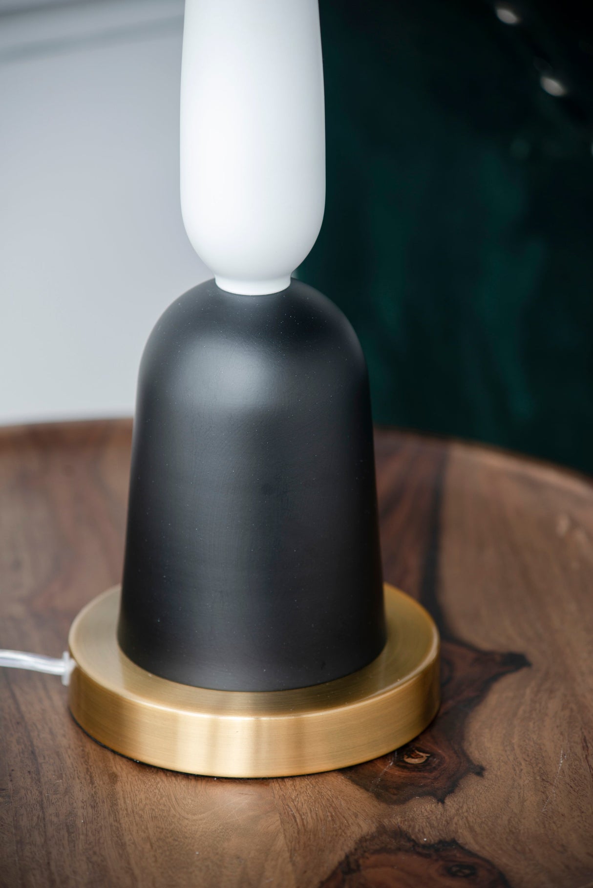 Teardrop Silhouette Table Lamp