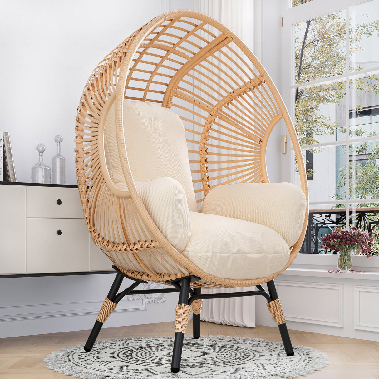 New Style PE Wicker Weaving Patio Egg Chair with Natural Color Rattan Beige Cushion