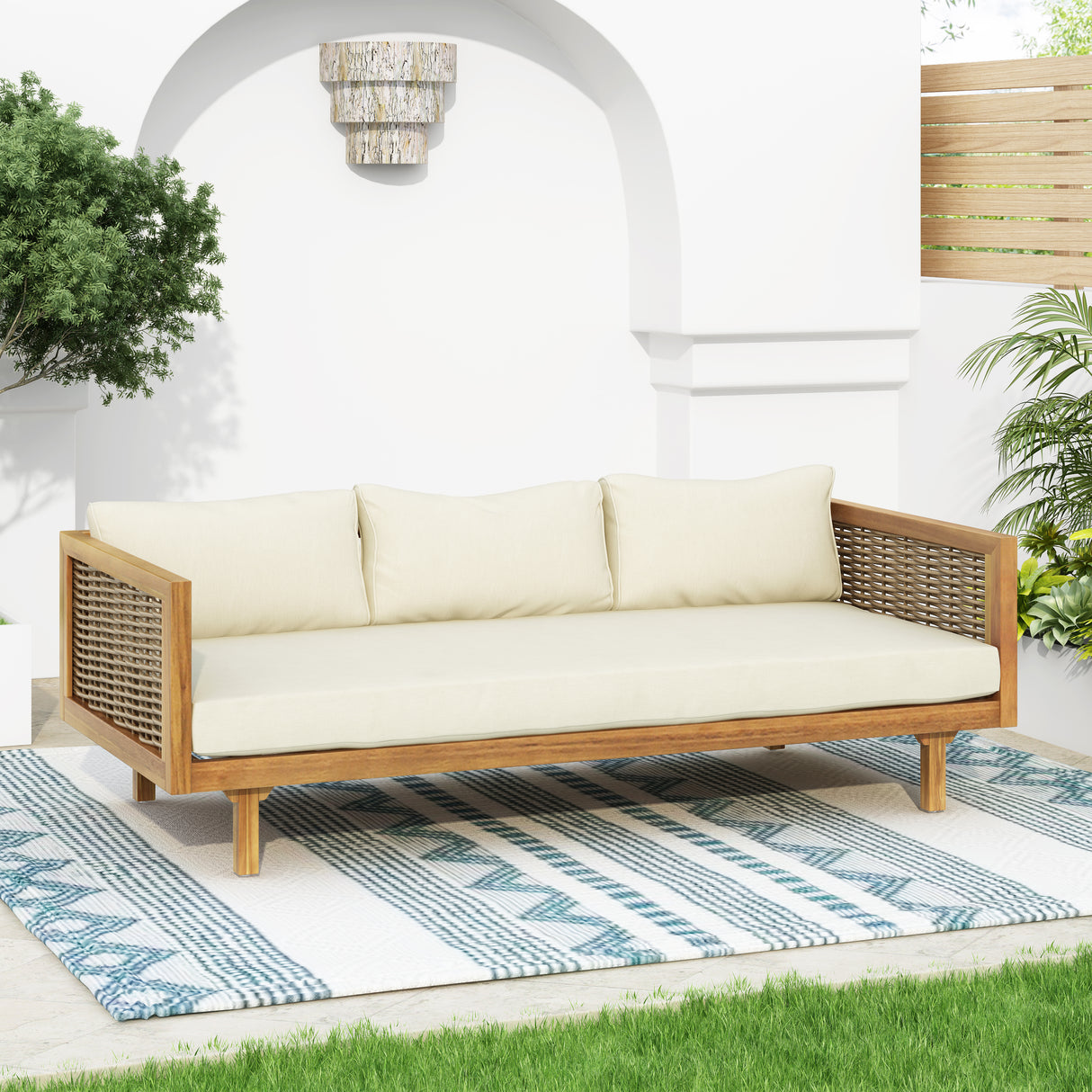 Claremont 3-seater daybed, beige
