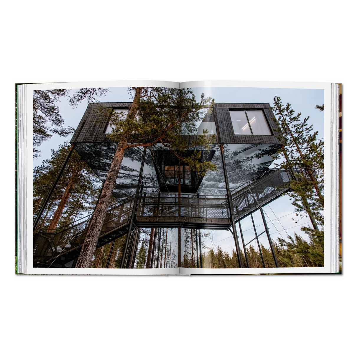 Modern Tree Houses (English)