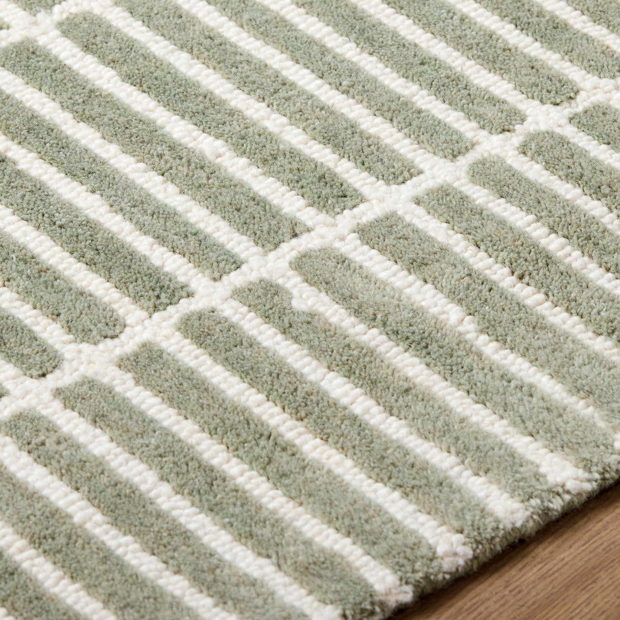 Finial Olive Wool Area Rug