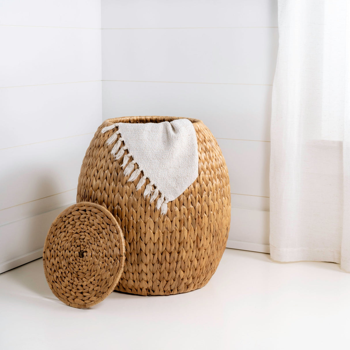 Colt coastal bohemian handwoven hyacinth storage stool with lid - Tuesday Morning - Cabinets & Storage