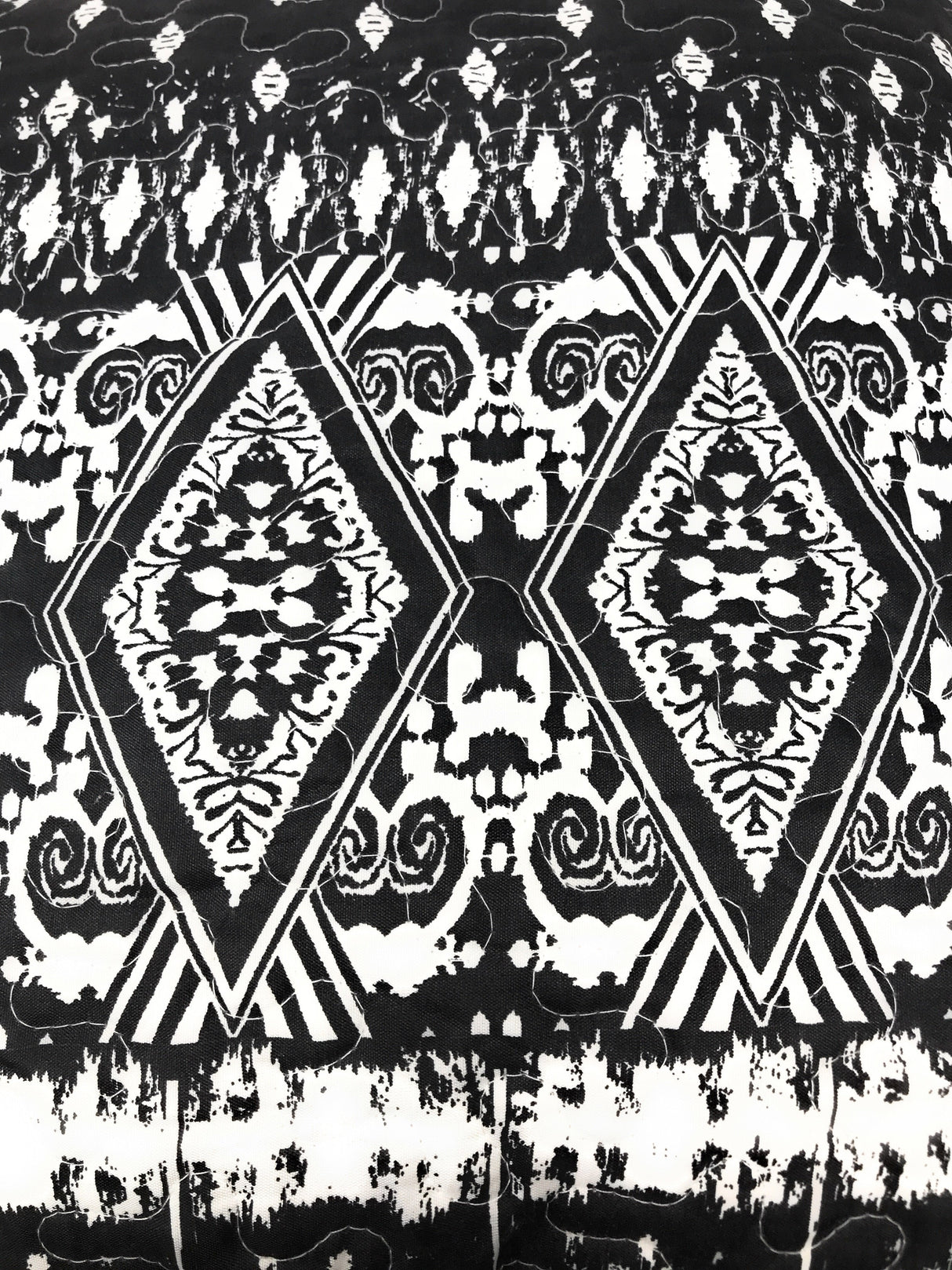 DaDa Bedding Aztec Black & White Diamonds Throw Pillow Covers - 18" x 18" 2-Pack (C14800-1-CC)