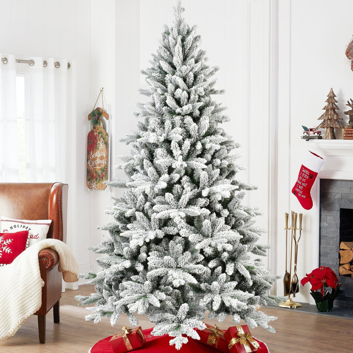 6ft Snow-Flocked Pre-Lit Christmas Tree with 1100 PE+PVC Tips