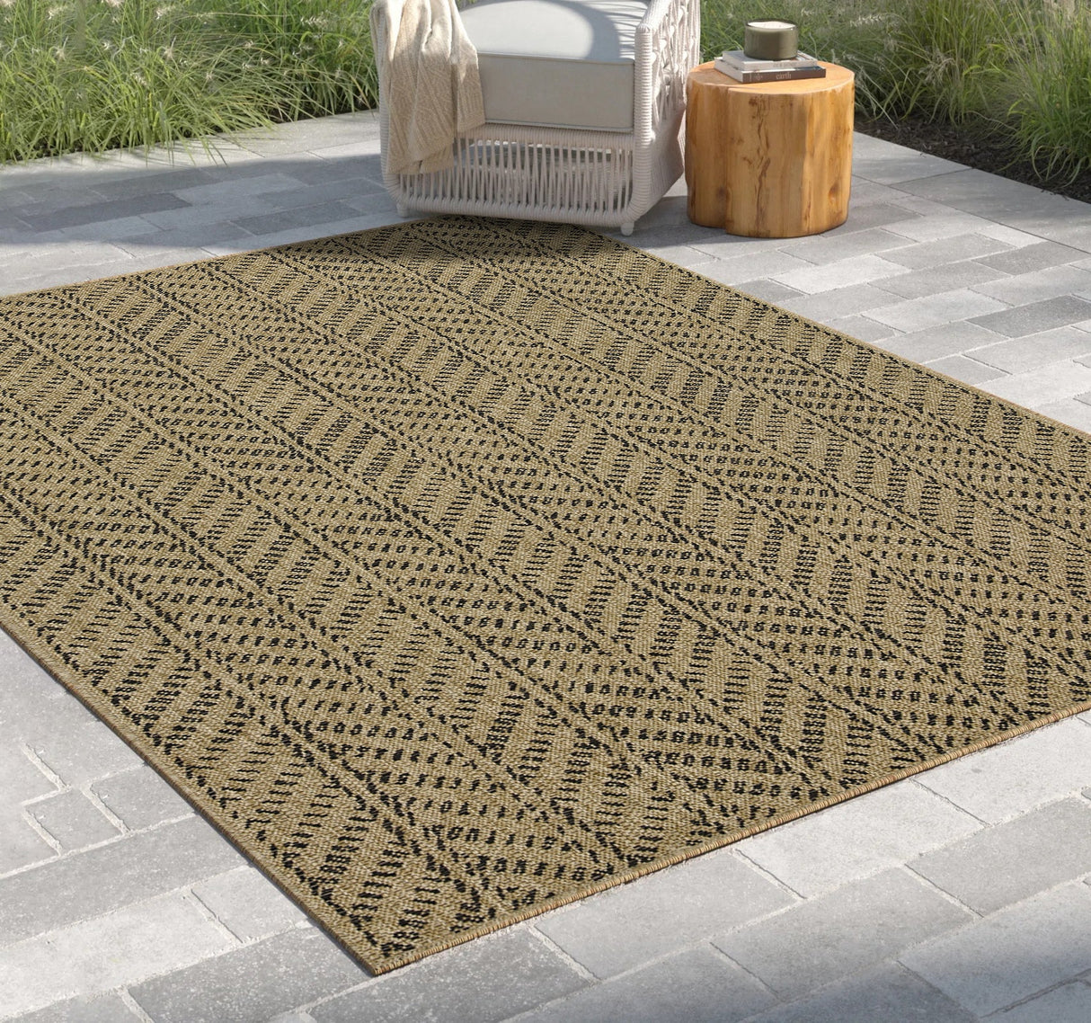Earth GC_NTL1012 Jute/Black Indoor/Outdoor Area Rug