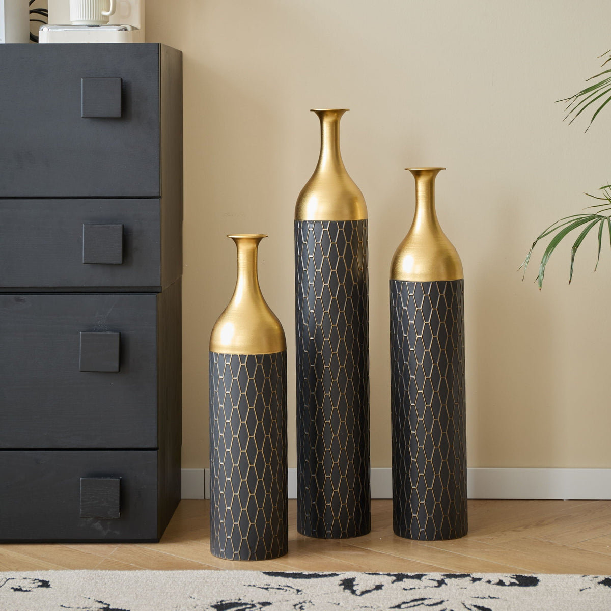 Elegant Floor Vase Set Metal Decorative Vases 3 Piece Set For Floral Display, Wedding & Gift Decor - Gold / Black