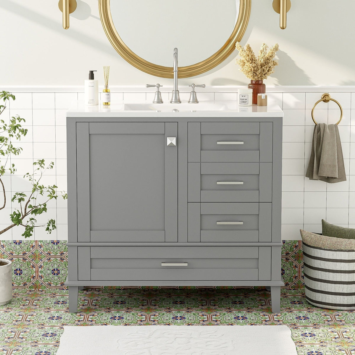Traditional Bathroom Vanity Set With Soft Close Doors