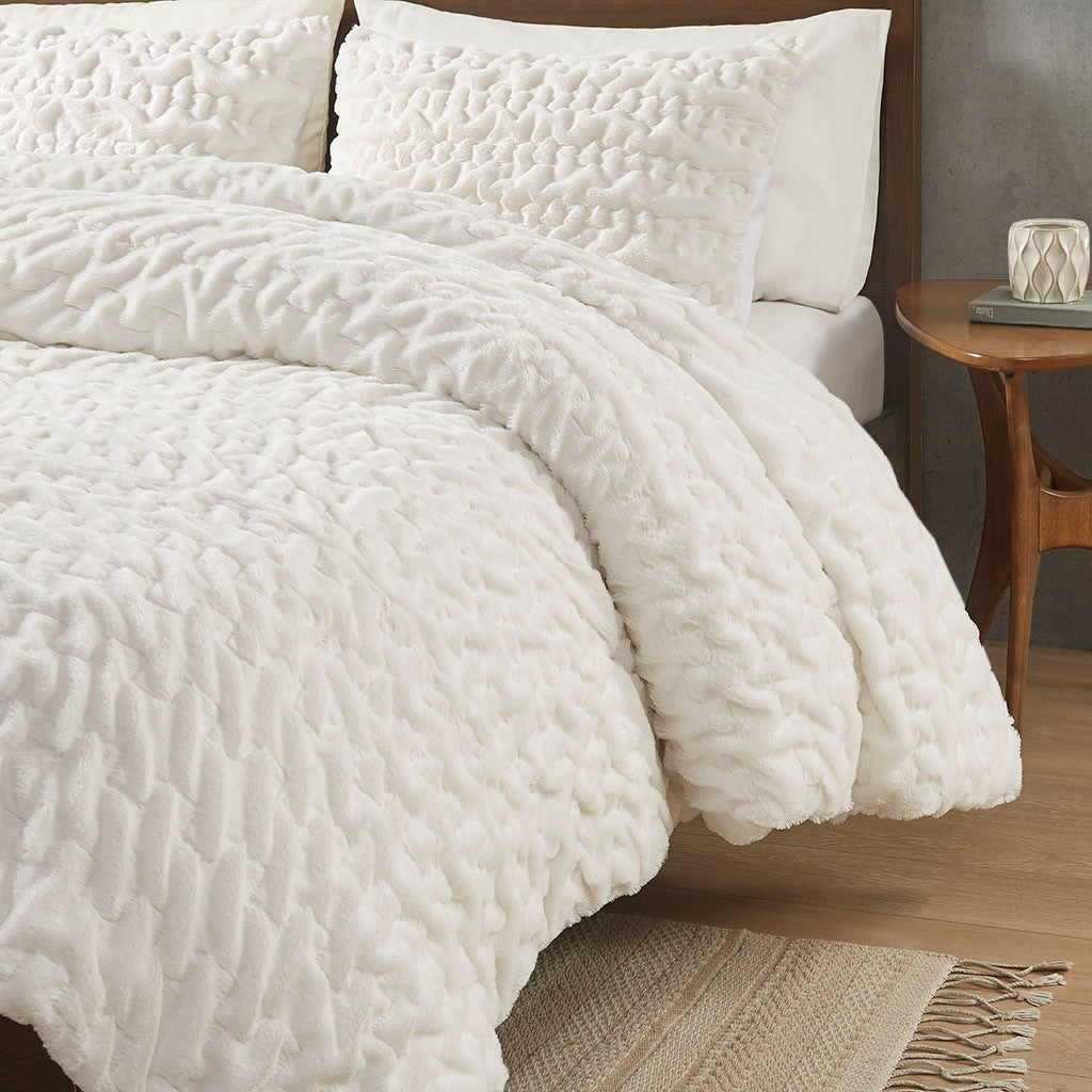 Full/Queen Ruched Fur Down Alternative Comforter Set