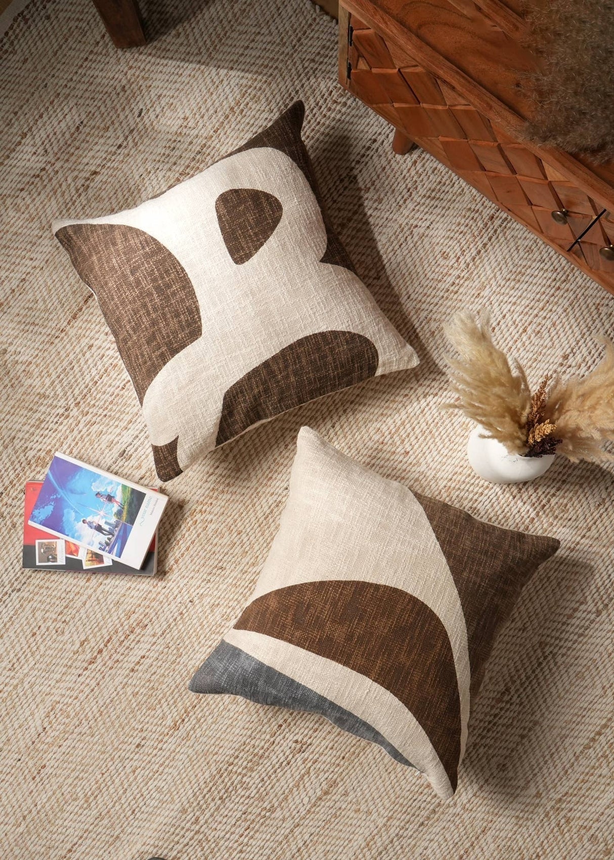 Handcrafted Cotton Slub Abstract Printed Square Pillow