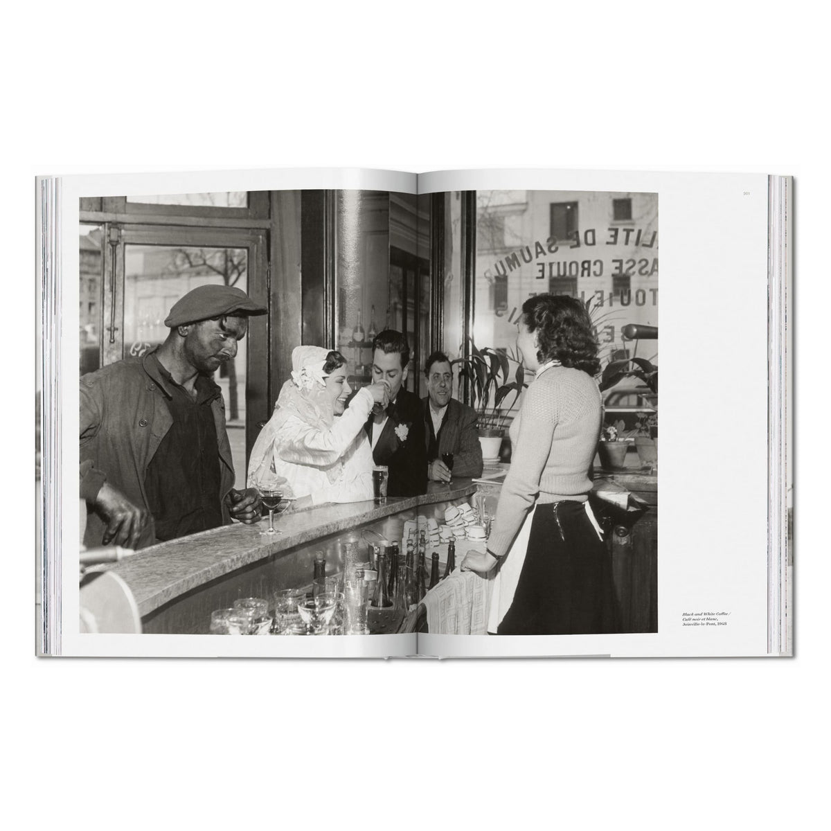 Robert Doisneau. Paris (German, French, English)
