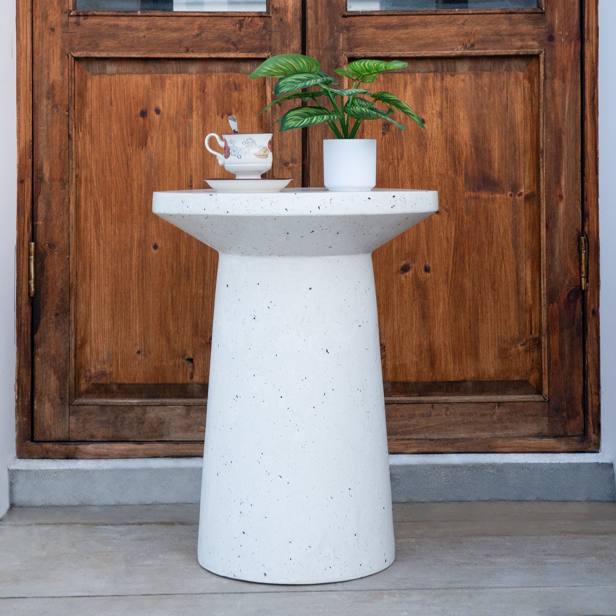 Outdoor 24' H MGO Terrazzo Side Table, White