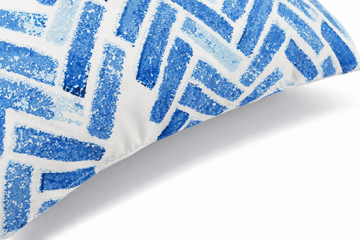 2 Pack Outdoor Throw Pillows, Waterproof & Fade-Resistant