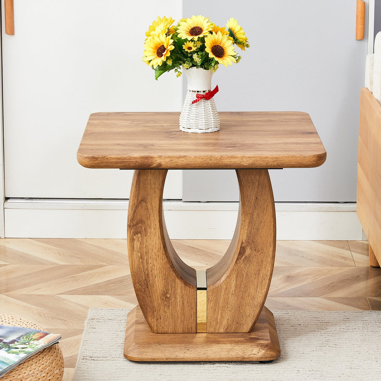 Elegant Wood-Grain Coffee Table