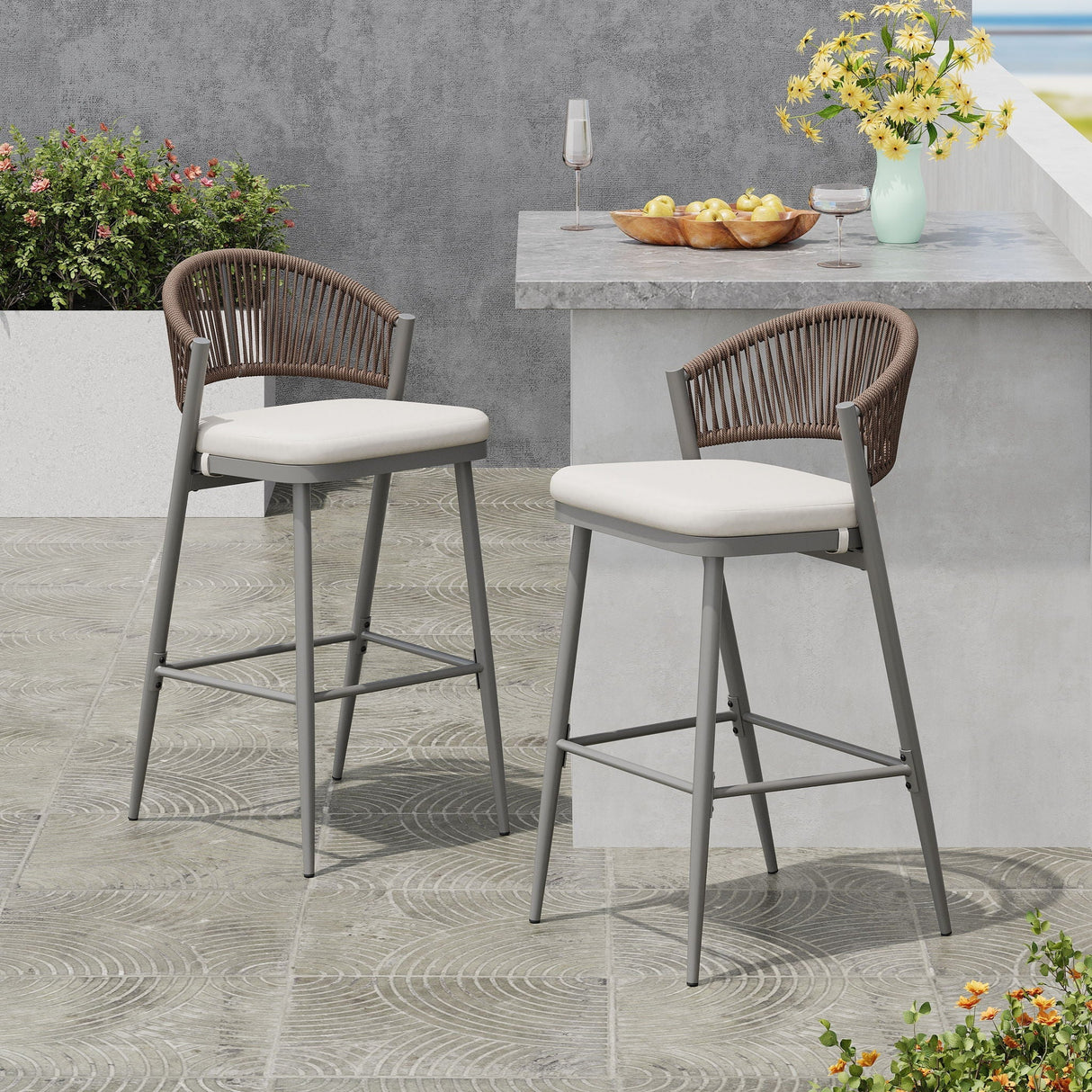 Outdoor Bar Height Metal Frame Counter Stools with Scallop Shaped Backrest