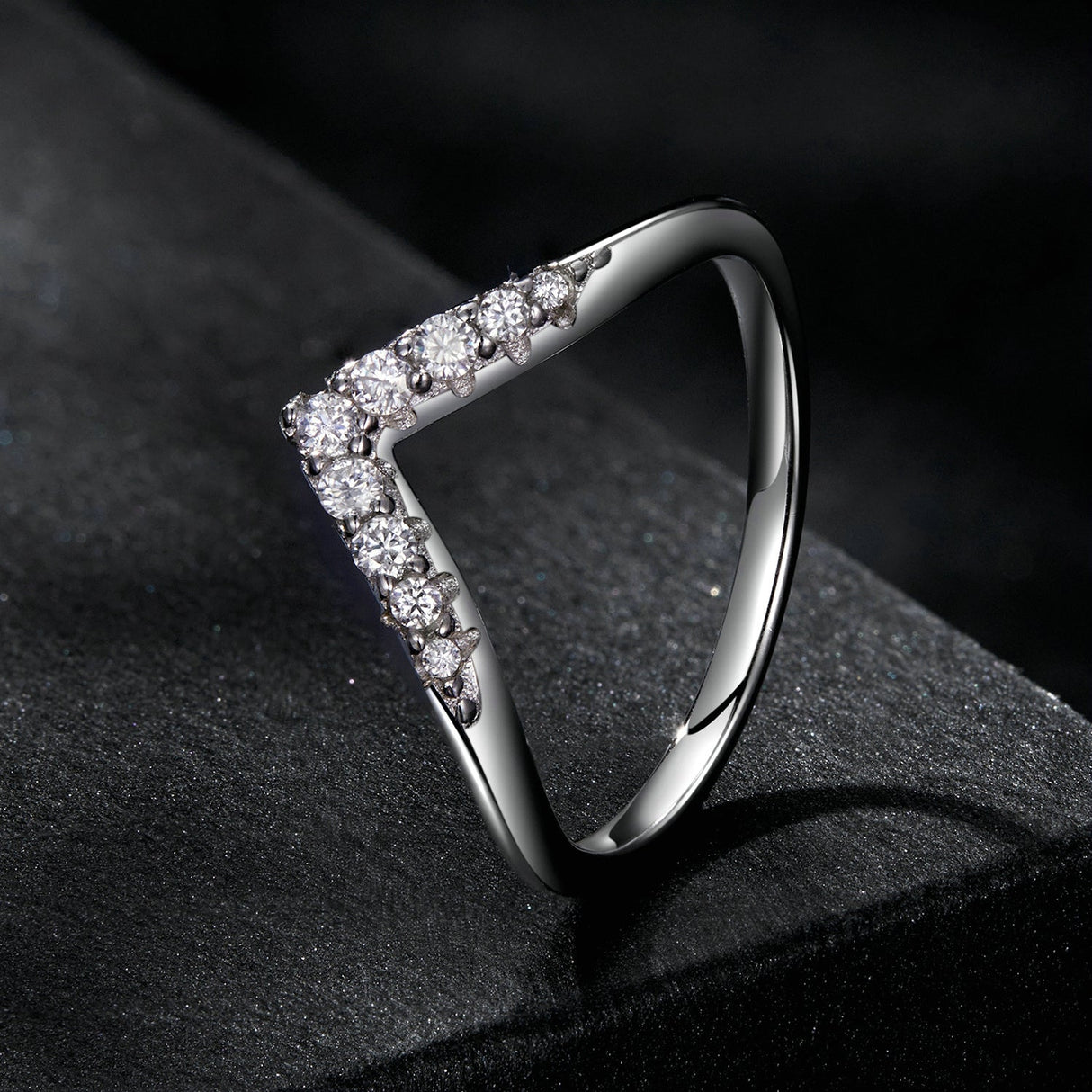 S925 Sterling Silver Moissanite 1.7mm Ring for Women - Size 6